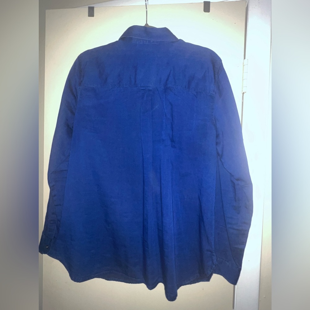 Old Navy Denim-like long sleeve button down shirt